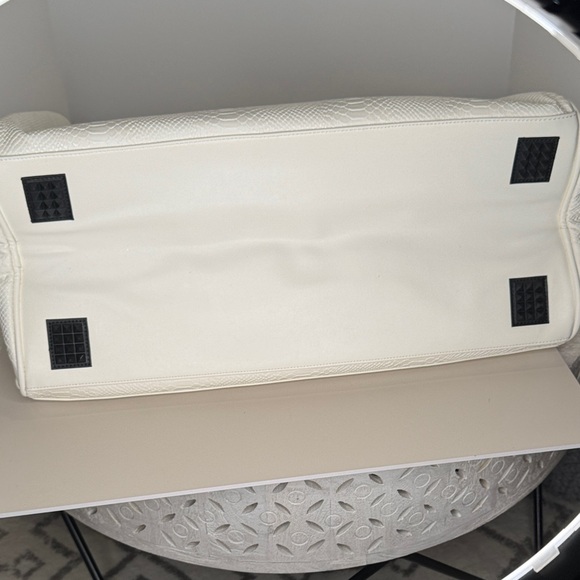 Tote&Carry Weekender Bag XL NWOT - Picture 7 of 7